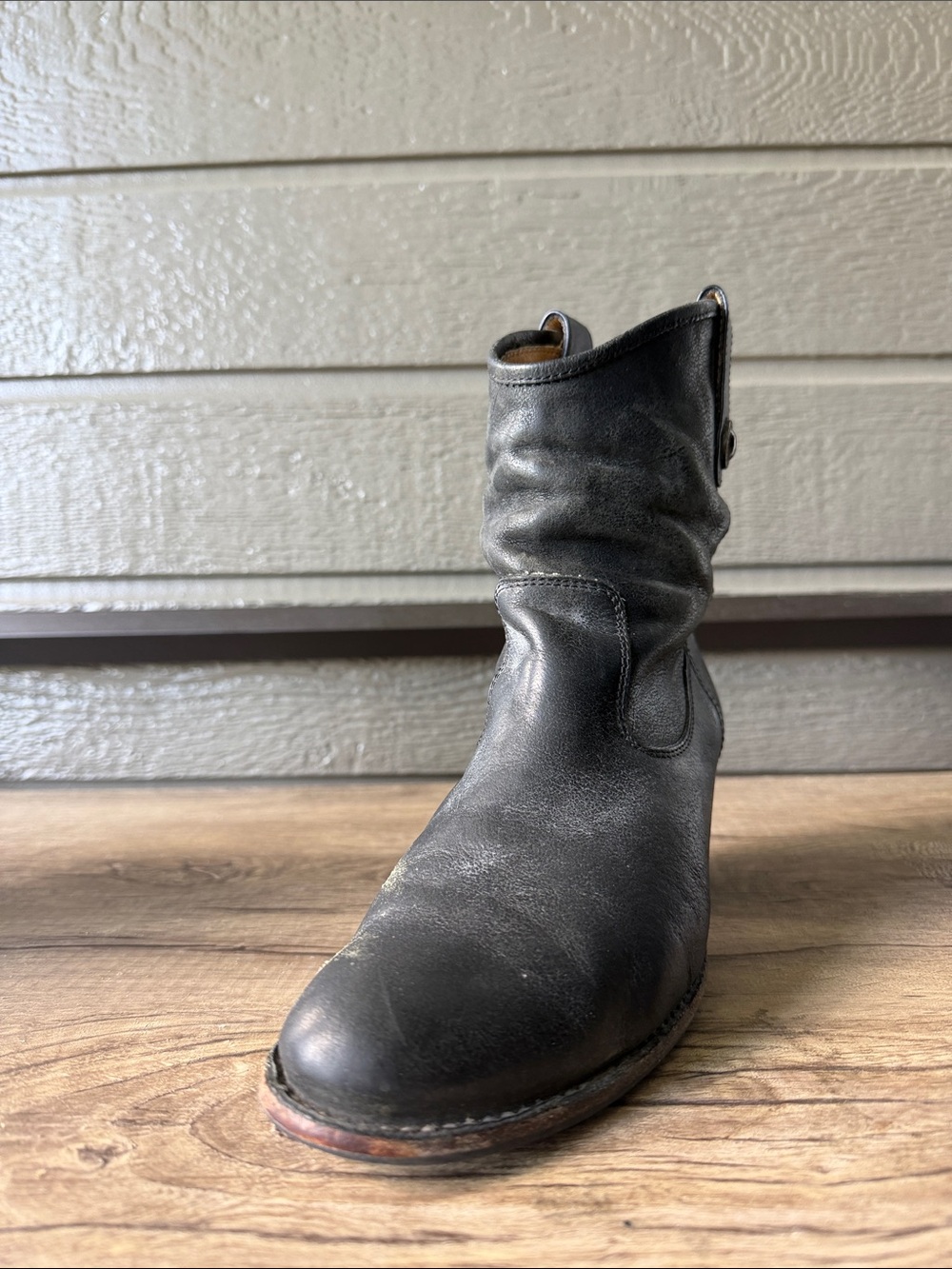 FRYE Women’s boots Black size 8.5 B